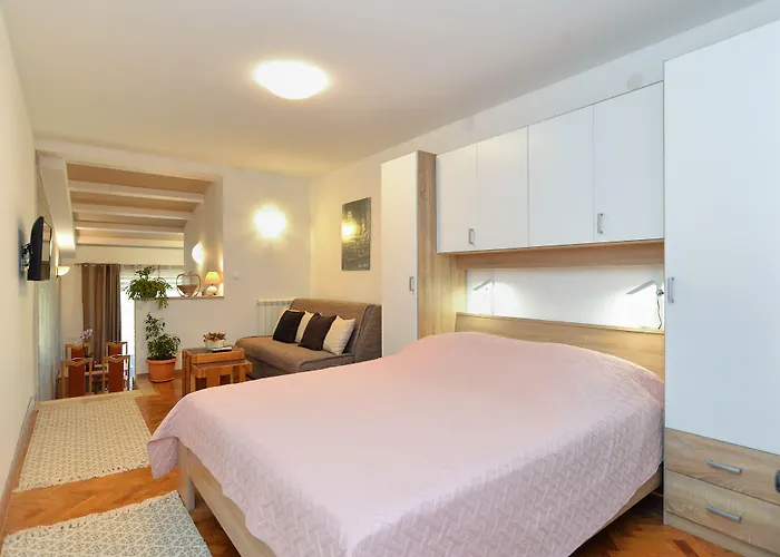 Voltica 1049 아파트