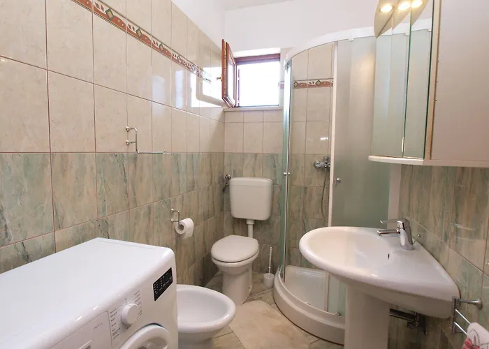 아파트 Voltica 1049 로비니